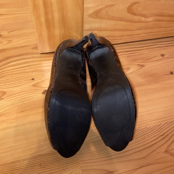 Guess Logo open toe heels - Picture 3 of 3